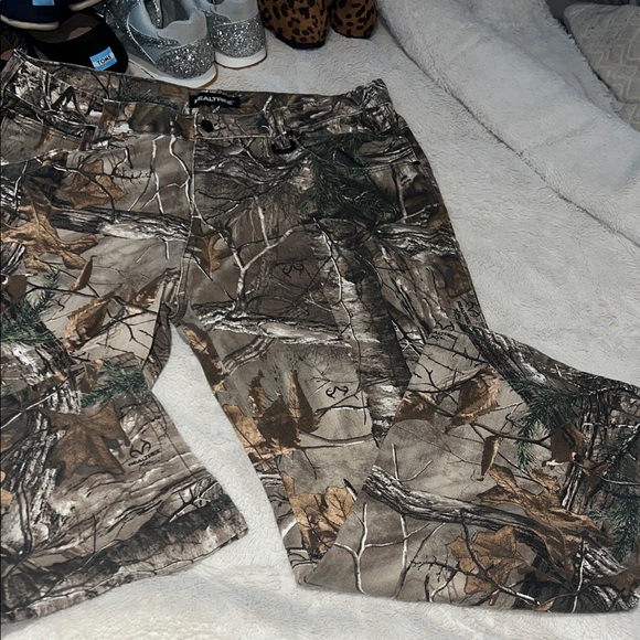 Realtree Camouflage Pants size 38/32 - Picture 3 of 6
